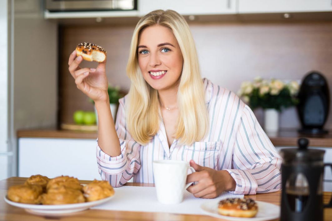 Donut Diplomacy: How to End a Staff Meeting Feud with a Dozen Glazed